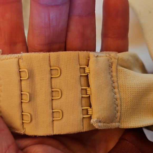 Truekind Bralette size small with Adjustable Straps - Picture 4 of 5